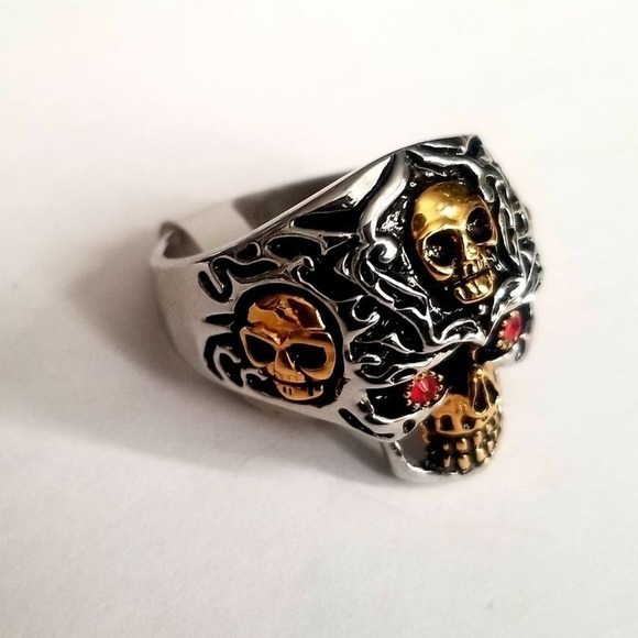 New stainless‎ steel skull ring size 9 - Picture 4 of 5